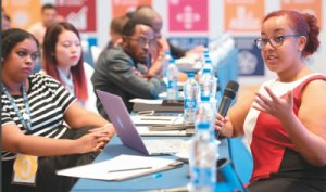 ��������ר�����԰��������ǵĺ��ȡ������𣺸�ϰ��ϯд�ŵķ���Ů��