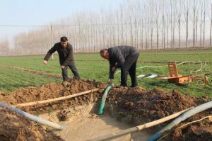 ɽ�����ࣺ�򾮴������� ��ƶ�����Ŀ���